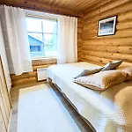 Rukan Havu - Ski-in With Sauna & Fireplace, 100m To Slopes Κούουσαμο