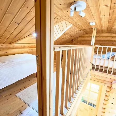 Rukan Havu - Ski-in With Sauna & Fireplace, 100m To Slopes Kuusamo